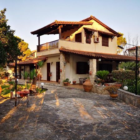 Villa Lena Entire Cottage Kalamaki  Exterior foto